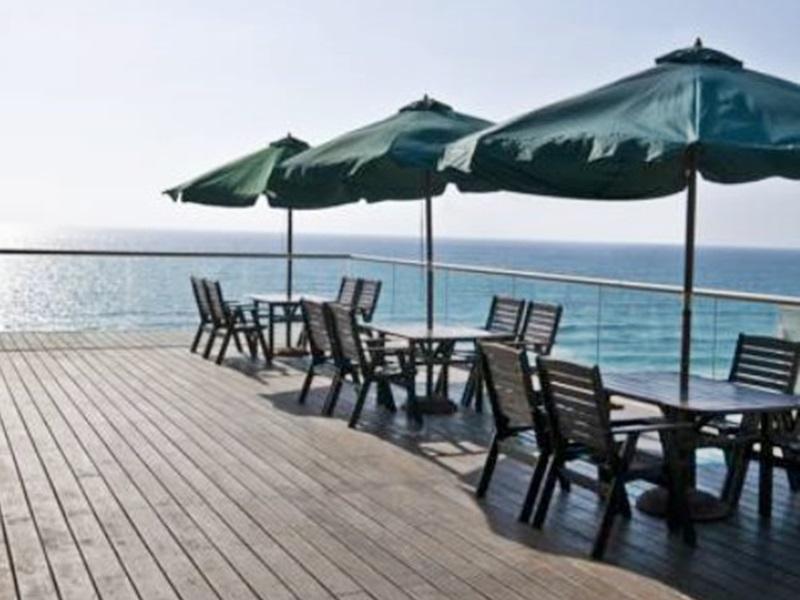 Arena Hotel By The Beach Бат-Ям Экстерьер фото